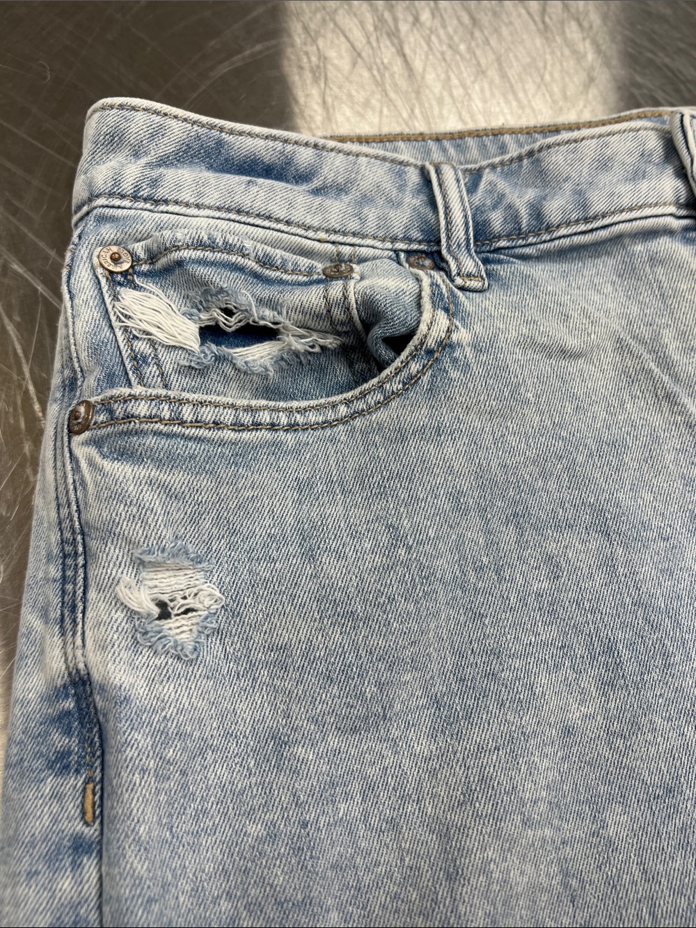 American Eagle Outfitters Light Blue Wide-Leg Jeans Women’s 12 - Picture 5 of 13